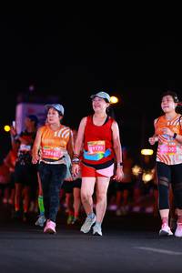 BIB: 28665, 29179, 28030
                            <button type="button" onclick="openModal(22926495)" class="btn btn-primary btn-sm float-right btn-popup" data-toggle="modal" data-target=".modal-high-quality">
                        <i class="fas fa-shopping-cart"></i> Add to Cart
                    </button>
                                            <button type="button" onclick="isThisMe(22926495, true)" class="btn btn-success btn-sm float-right btn-popup btn-isme hidden" data-toggle="tooltip" data-placement="bottom" title="นี่คือรูปของคุณใช่ไหม คลิกที่นี่เพื่อเอาเข้าอัลบั้ม">
                        <i class="fas fa-plus"></i> Add to album
                    </button>
                    <button type="button" onclick="isThisMe(22926495, false)" class="btn btn-warning btn-sm float-right btn-popup btn-isnotme hidden">
                        <i class="fas fa-ban"></i> Remove from album
                    </button>